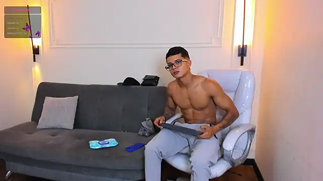 Paradise_boy_s live sex cam