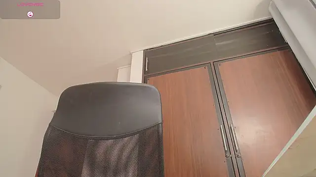 Miley_Baker live sex cam