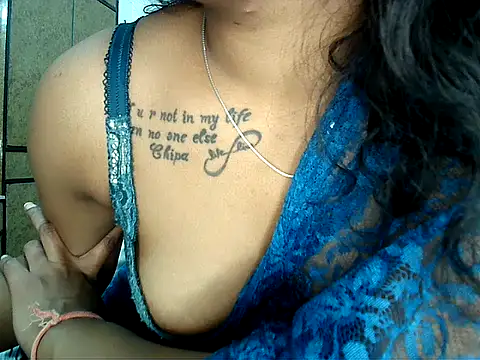 HOT_AARVI11 live sex cam