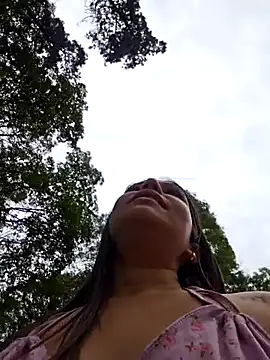 Alyshanon18 live sex cam