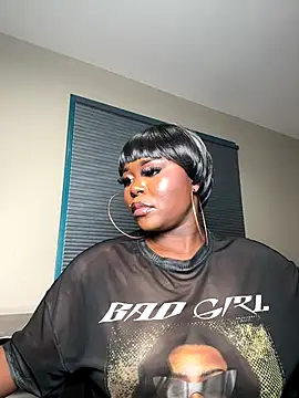 WomanNextdoor1 live sex cam