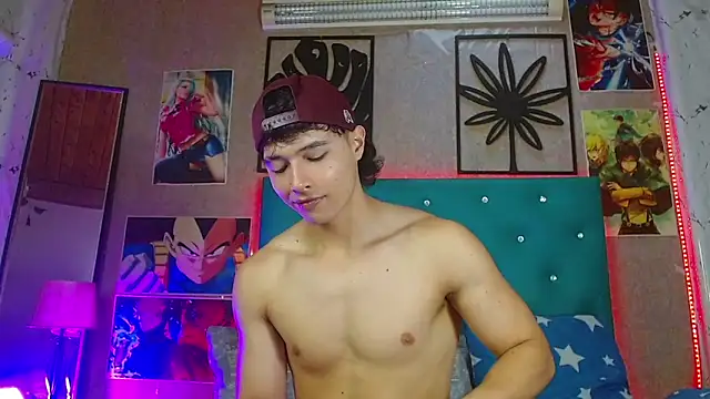 LiamAndrewzz live sex cam