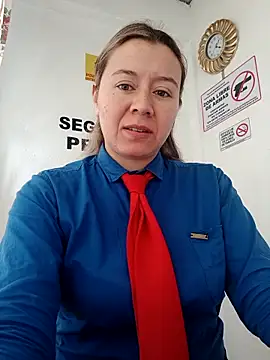 Hannah-colx live sex cam