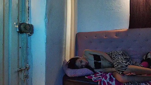 Isis_brown7 live sex cam