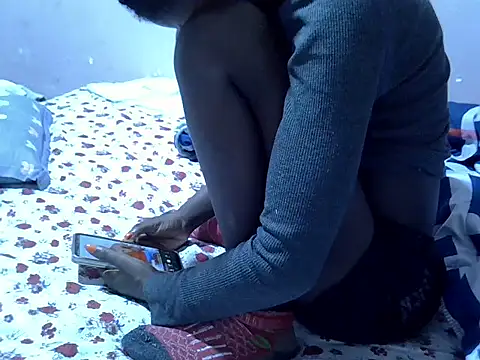 Just_Karu live sex cam