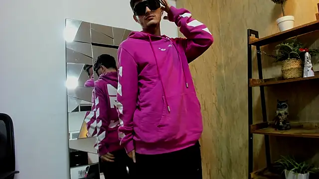 LiamMuller live sex cam