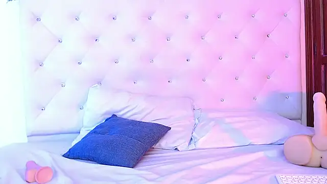 molly_curvyhot live sex cam