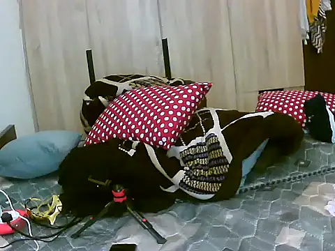 Dark_choclate99 live sex cam