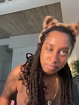 Your_Paris live sex cam