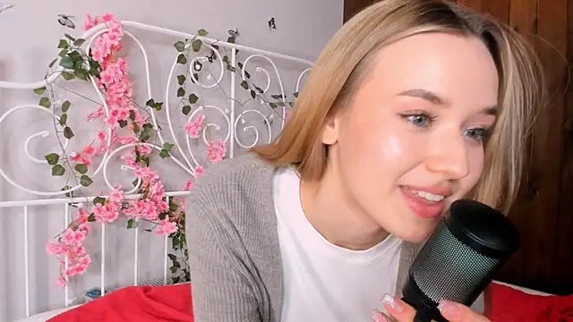 KristleKirst live sex cam