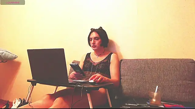 IrenModelTrans live sex cam