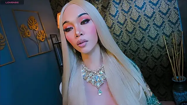 ThaliaWintour live sex cam