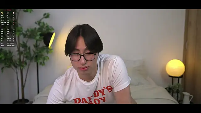 SrLuis18 live sex cam