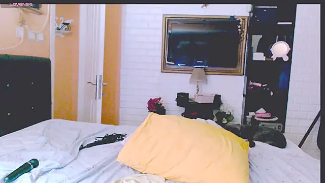 _bade_tasci_ live sex cam