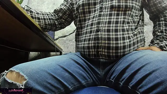 Maxi_thebig_daddy live sex cam