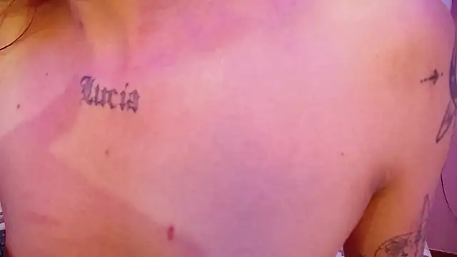 LAURALUXE live sex cam