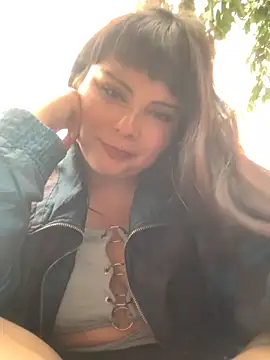 Yuliks_ live sex cam