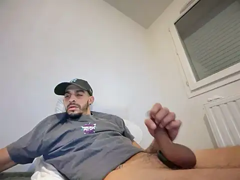 Rebeu313 live sex cam