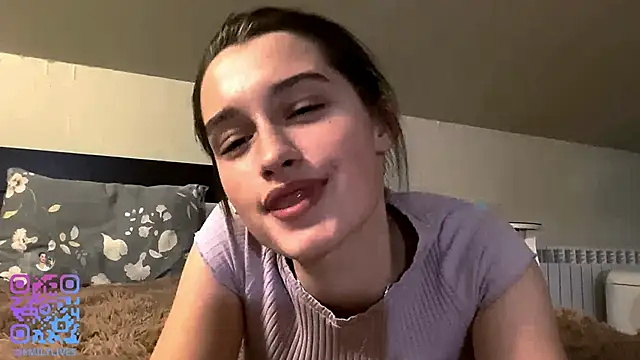 DarlineBrustera live sex cam
