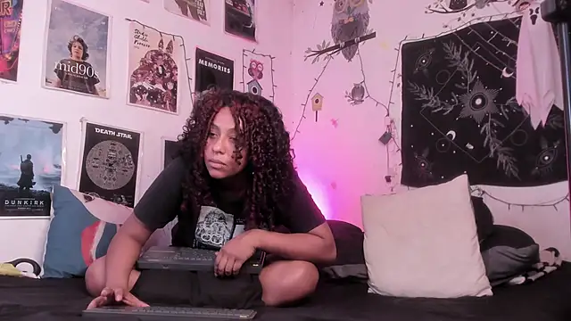 hothoneychile live sex cam