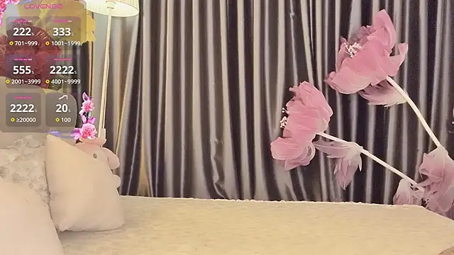 --102KymMiiss-- live sex cam