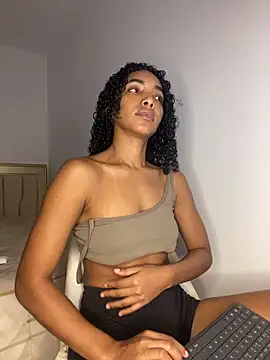 nicoleebony1 live sex cam