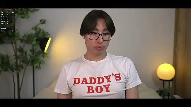 SrLuis18 live sex cam