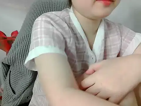 hilyti12 live sex cam