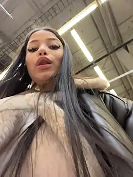 Chloe__Moon live sex cam