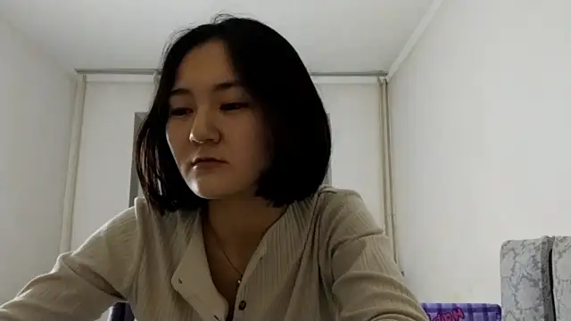 Lyndasilk live sex cam