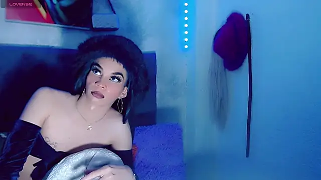 Karla_hot777 live sex cam