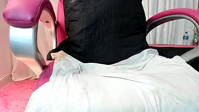 EMMA_SWEETT1 live sex cam