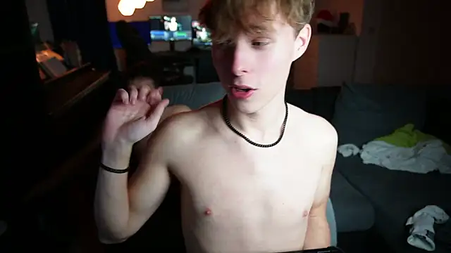 InnocentGuysOF live sex cam