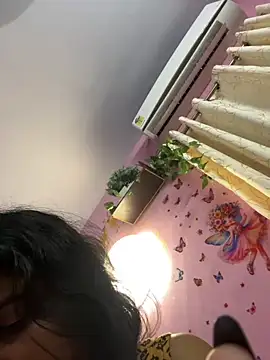 V-Hot-Sweti live sex cam