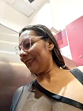 Mia-funny20 live sex cam