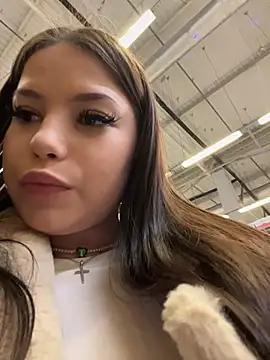 Chloe__Moon live sex cam