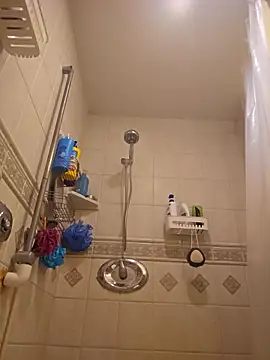 Roddog18 live sex cam