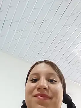 Virgin-Totona live sex cam