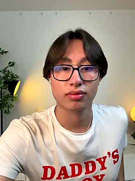 SrLuis18 live sex cam