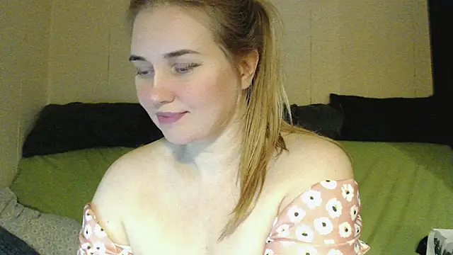 mmmPinUpGirl live sex cam