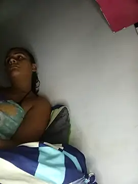 Andreita_95 live sex cam