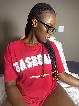 Moonzy77 live sex cam