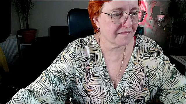 JoannaAndNeighbour live sex cam