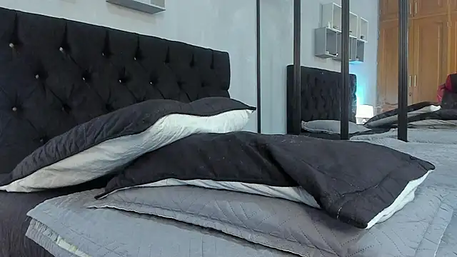 tyler_hank01 live sex cam