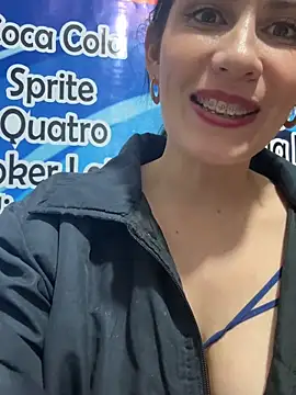 Alysson-- live sex cam