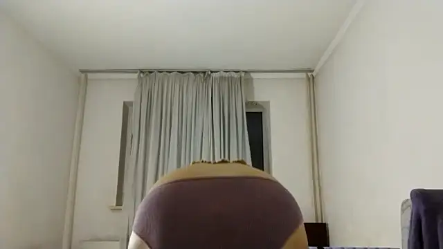 Lyndasilk live sex cam