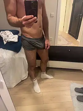 Sovaisback live sex cam