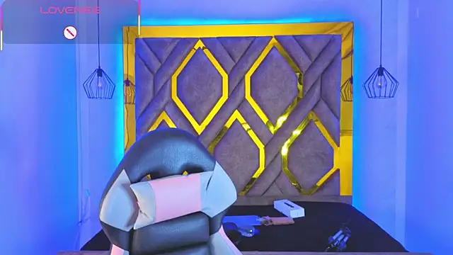 Dom_venena live sex cam