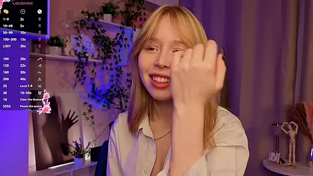 TheolaLonghofer live sex cam