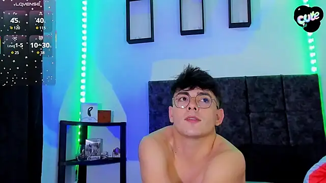 Theo_Noxxx live sex cam